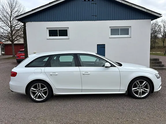 Audi A4 2013 photo 3