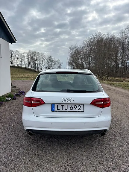 Audi A4 2013 photo 5