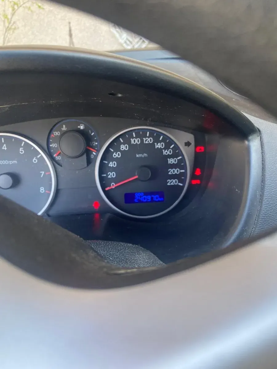 Hyundai I20 2012 photo 2