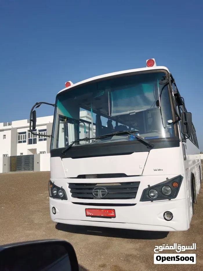Tata Bus - Van 2017 photo 2