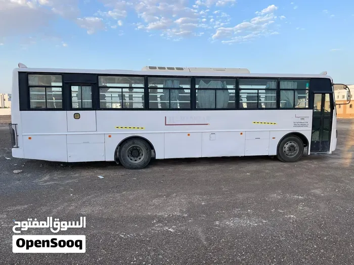 Tata Bus - Van 2017 photo 4