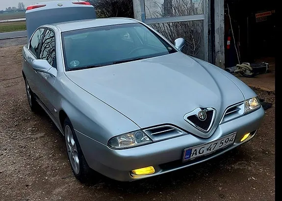 Alfa Romeo 166 2001 photo 2
