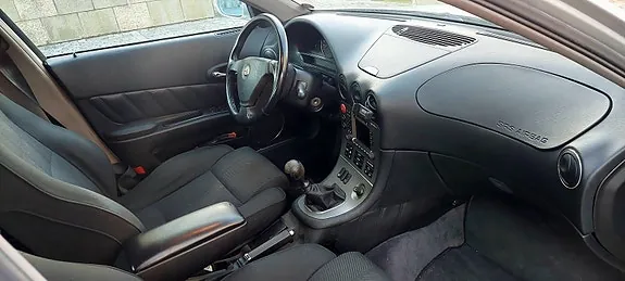 Alfa Romeo 166 2001 photo 4