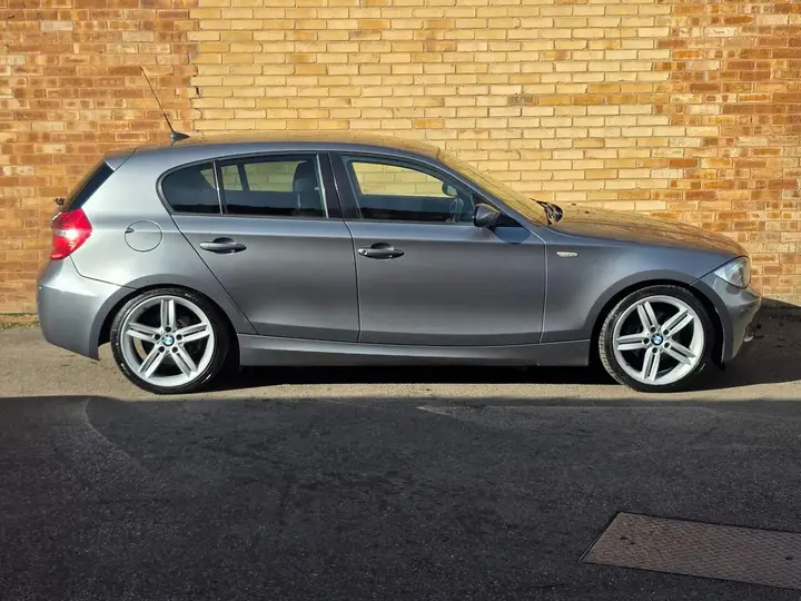 BMW 1 Series 2009 photo 4