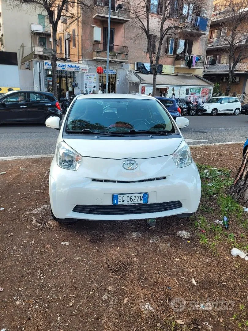 Toyota Iq