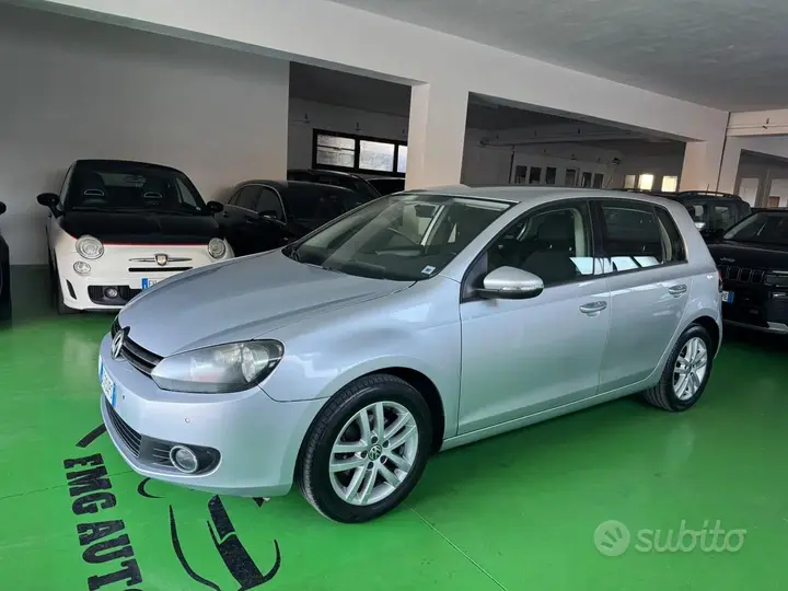 Volkswagen Golf 2010 photo 2