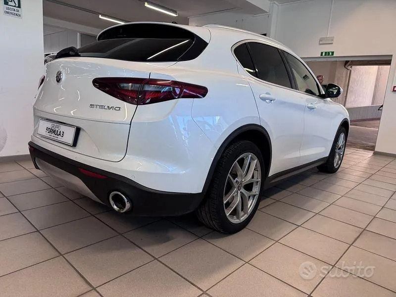 Alfa Romeo Stelvio 2019 photo 3