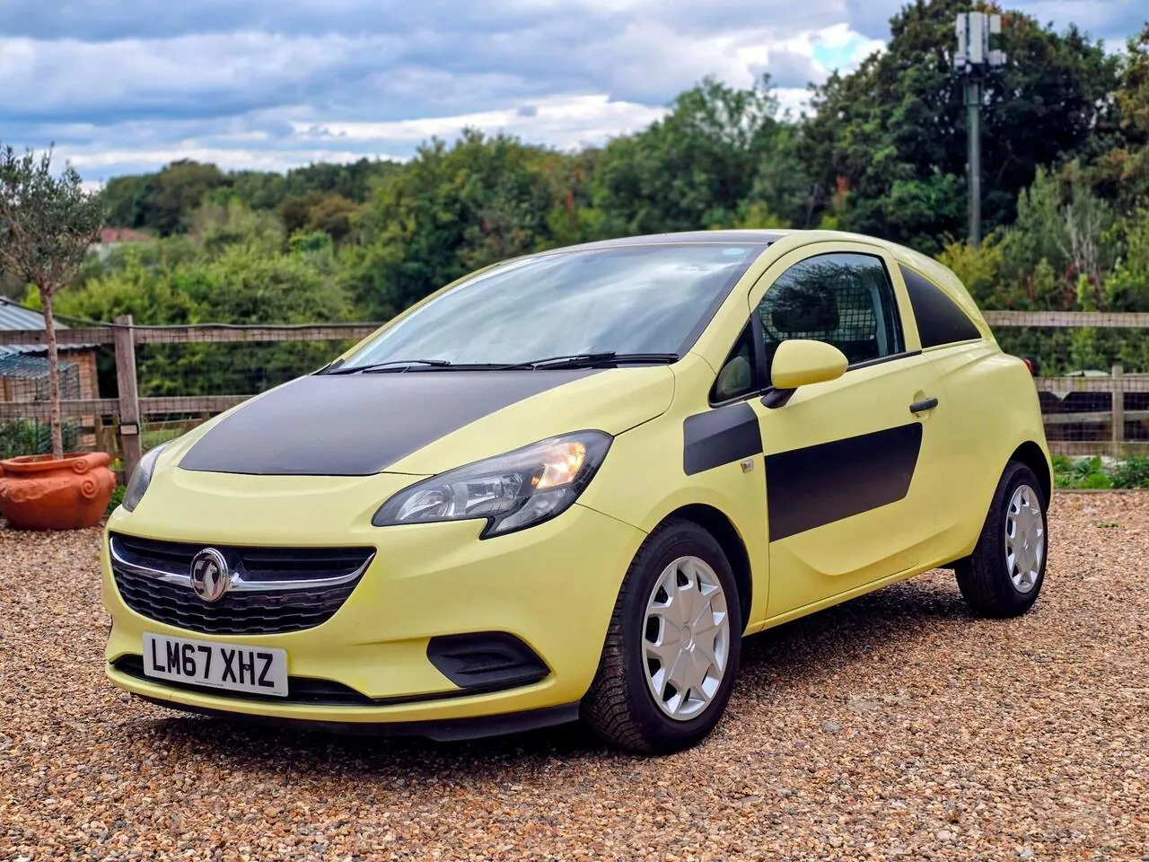 Vauxhall Corsa Van 2017 photo 3