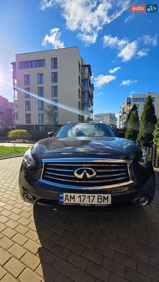 Infiniti Qx70 2016 photo 2