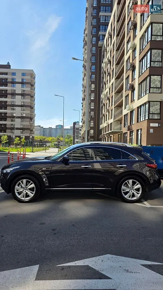 Infiniti Qx70 2016 photo 3