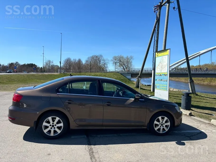 Volkswagen Jetta 2011 photo 5