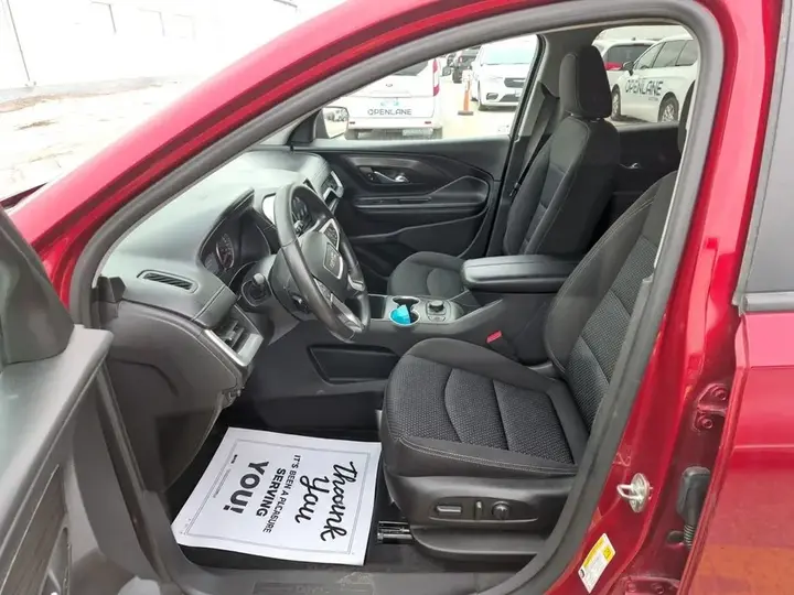 GMC Terrain 2022 photo 2
