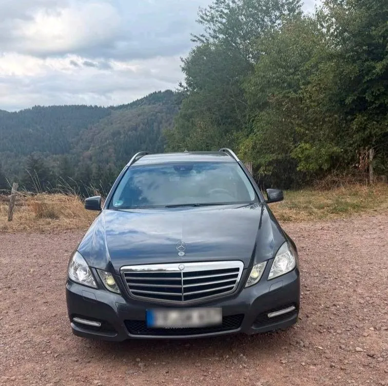 Mercedes-Benz E 200