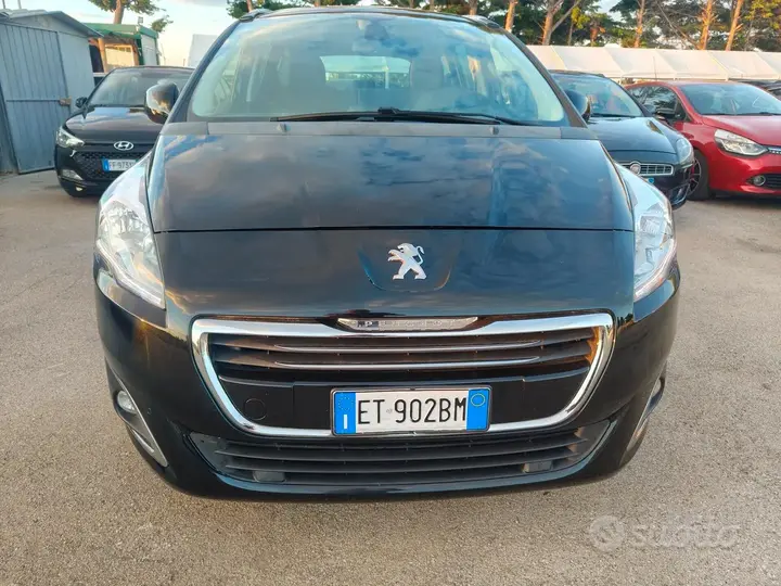 Peugeot 5008 2014 photo 2