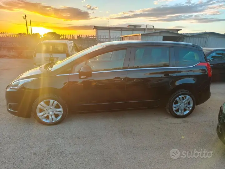 Peugeot 5008 2014 photo 4