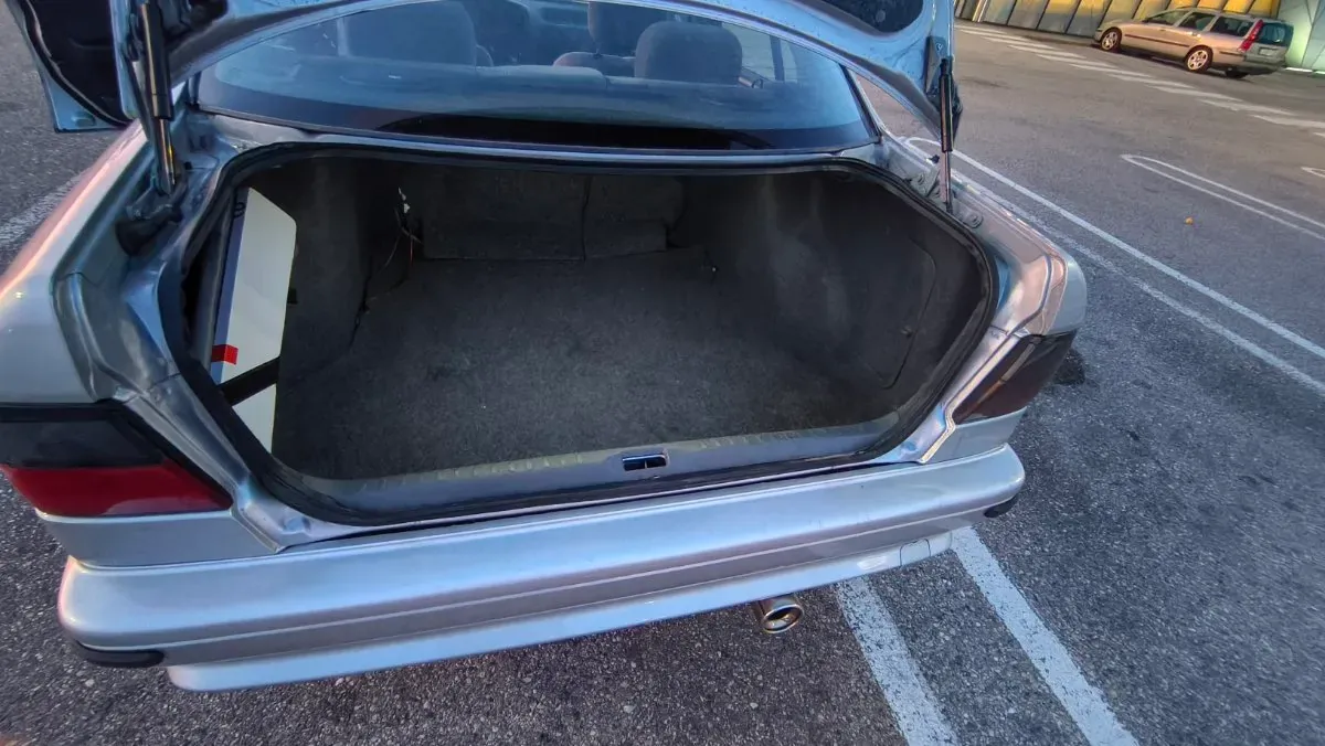 Nissan Primera 1995 photo 3