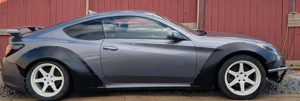 Hyundai Genesis Coupe 2010 photo 2