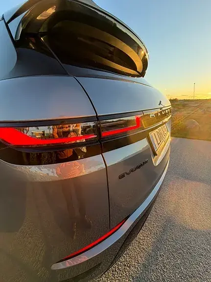 Land Rover Range Rover Evoque 2026 photo 3