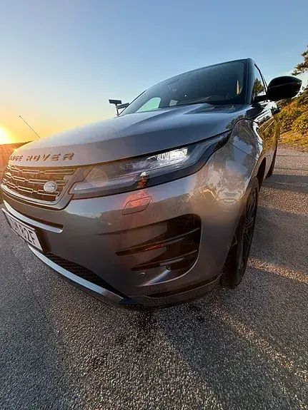 Land Rover Range Rover Evoque 2026 photo 4