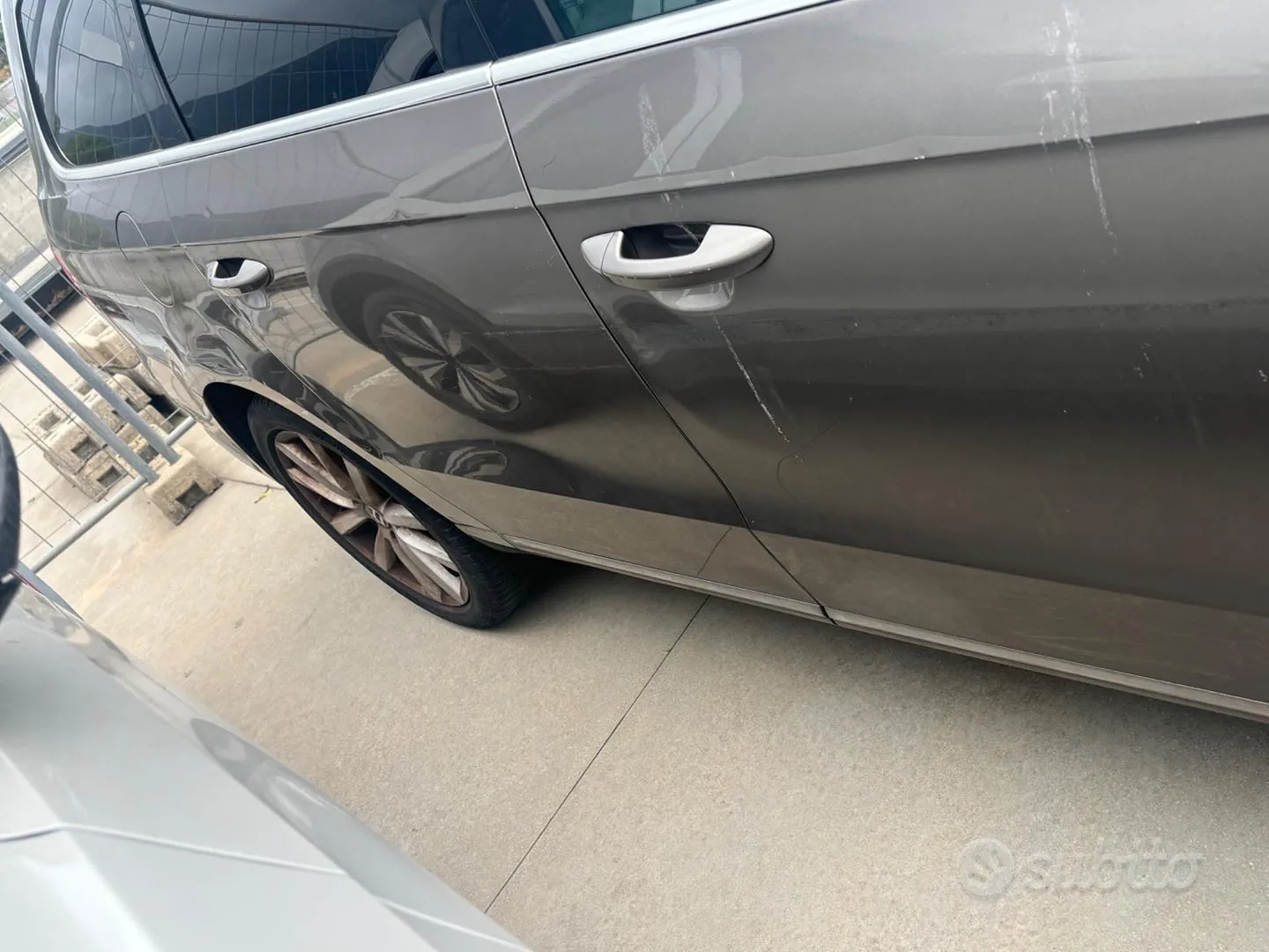 Volkswagen Passat 2011 photo 4