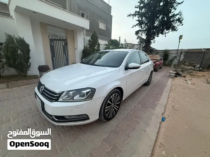 Volkswagen Passat 2012 photo 5
