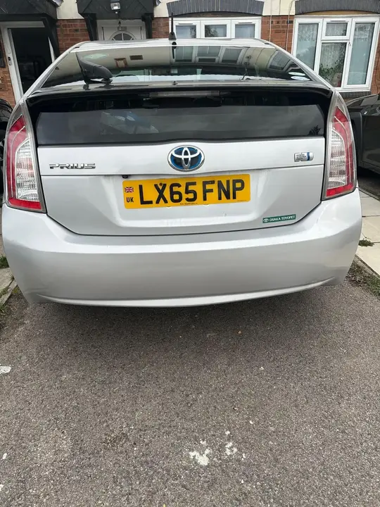 Toyota Prius 2016 photo 2