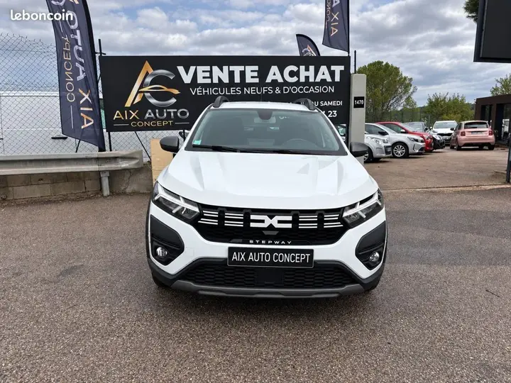 Dacia Sandero 2023 photo 2