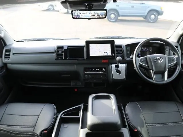 Toyota Hiace Wagon 2026 photo 2