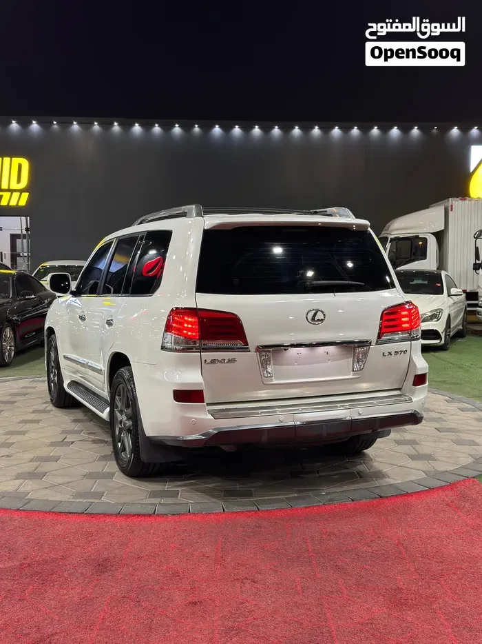 Lexus Lx570 2011 photo 2