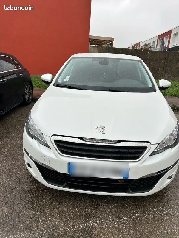Peugeot 308 2013 photo 2