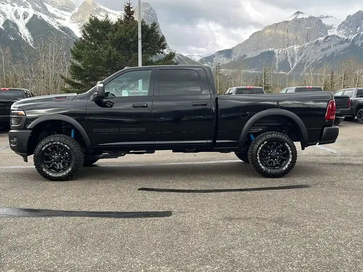Ram 2500 Power Wagon 2026 photo 2