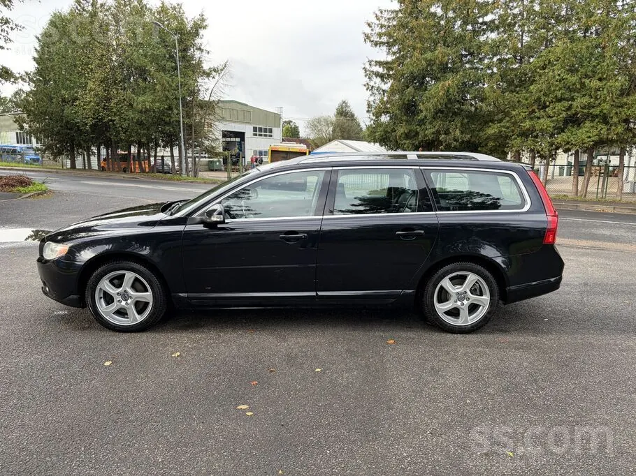 Volvo V70 2008 photo 2
