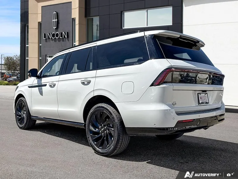 Lincoln Navigator 2025 photo 4