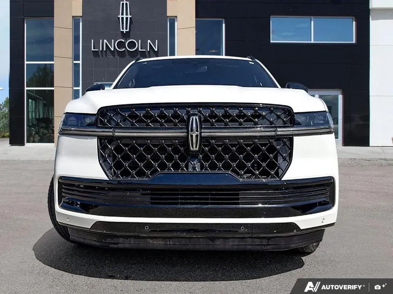 Lincoln Navigator 2025 photo 2