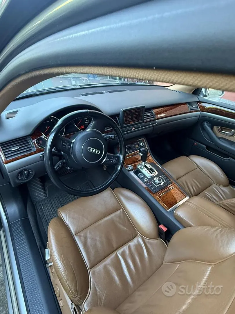 Audi A8 2004 photo 4