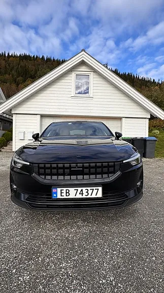 Polestar 2 2021 photo 2