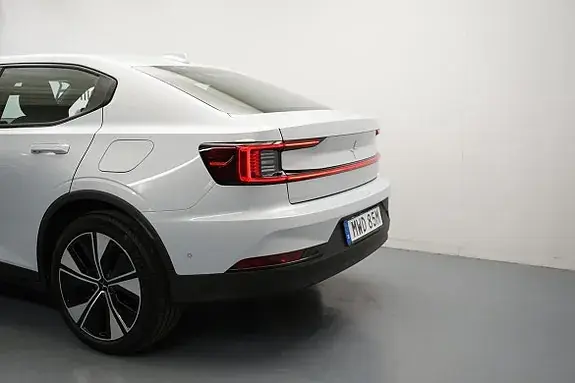 Polestar 2 2023 photo 4