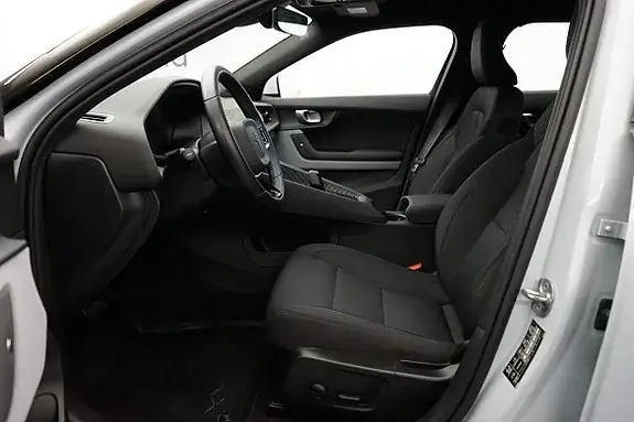Polestar 2 2023 photo 5