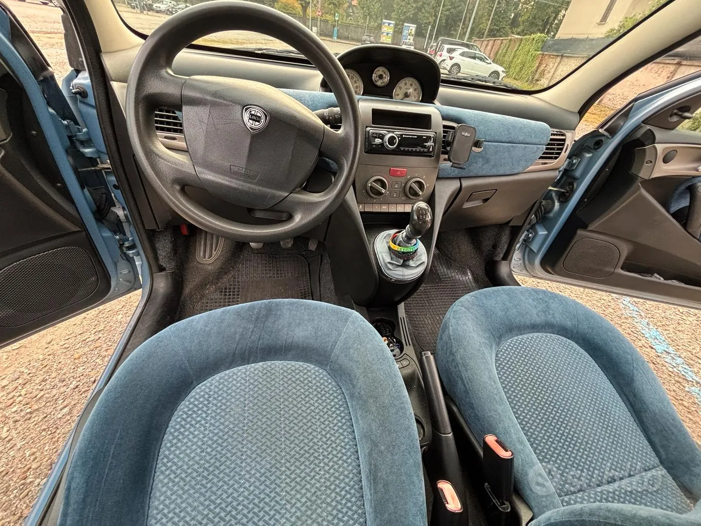 Lancia Ypsilon 2004 photo 4