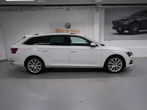 Skoda Superb 2021 photo 4