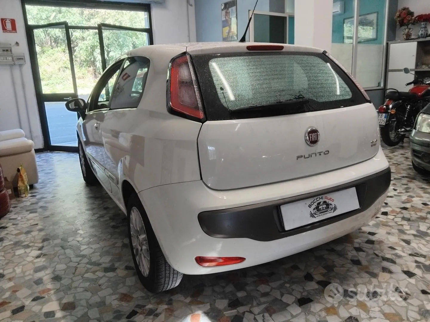Fiat Grande Punto 2009 photo 5