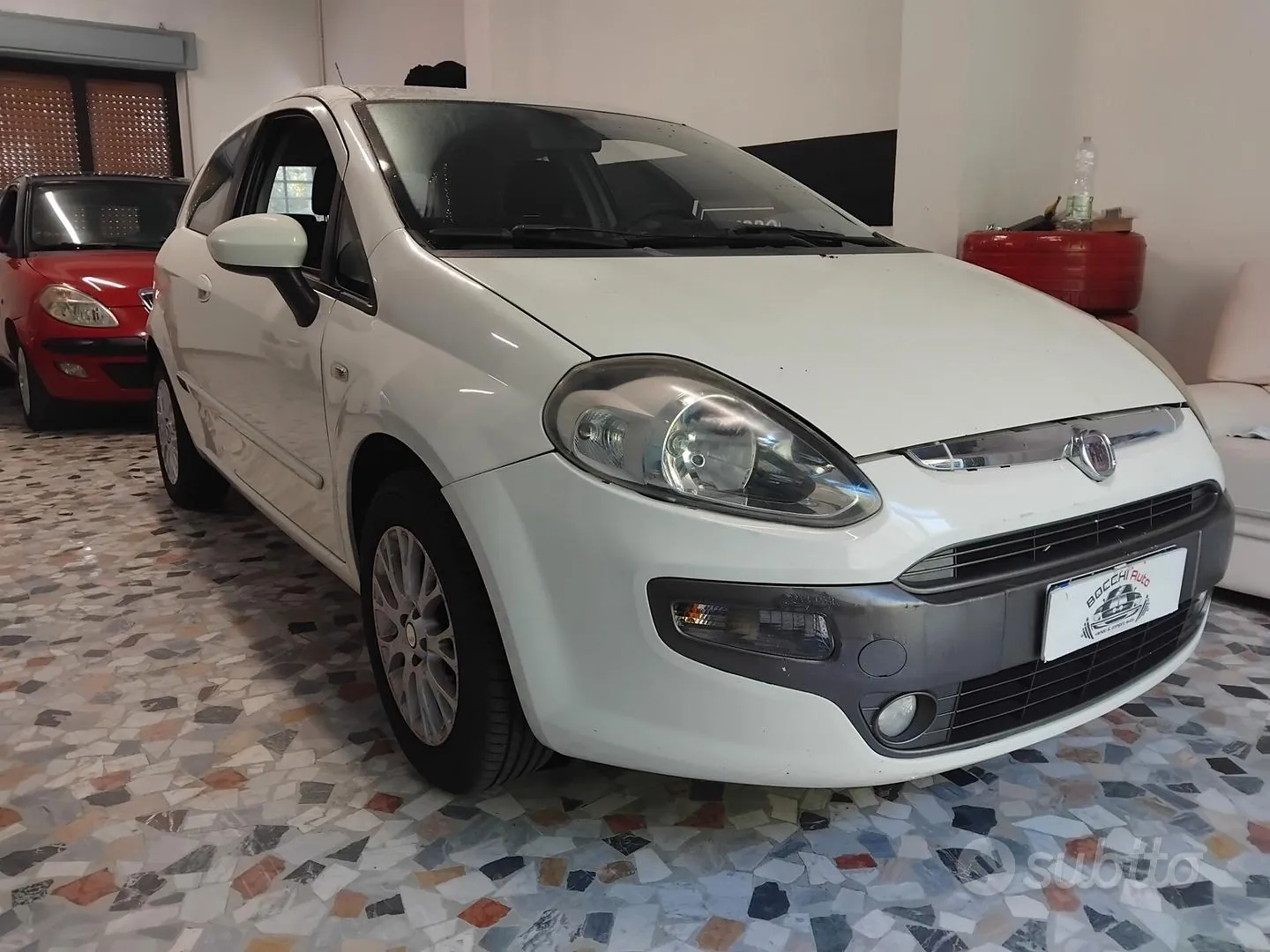Fiat Grande Punto 2009 photo 2