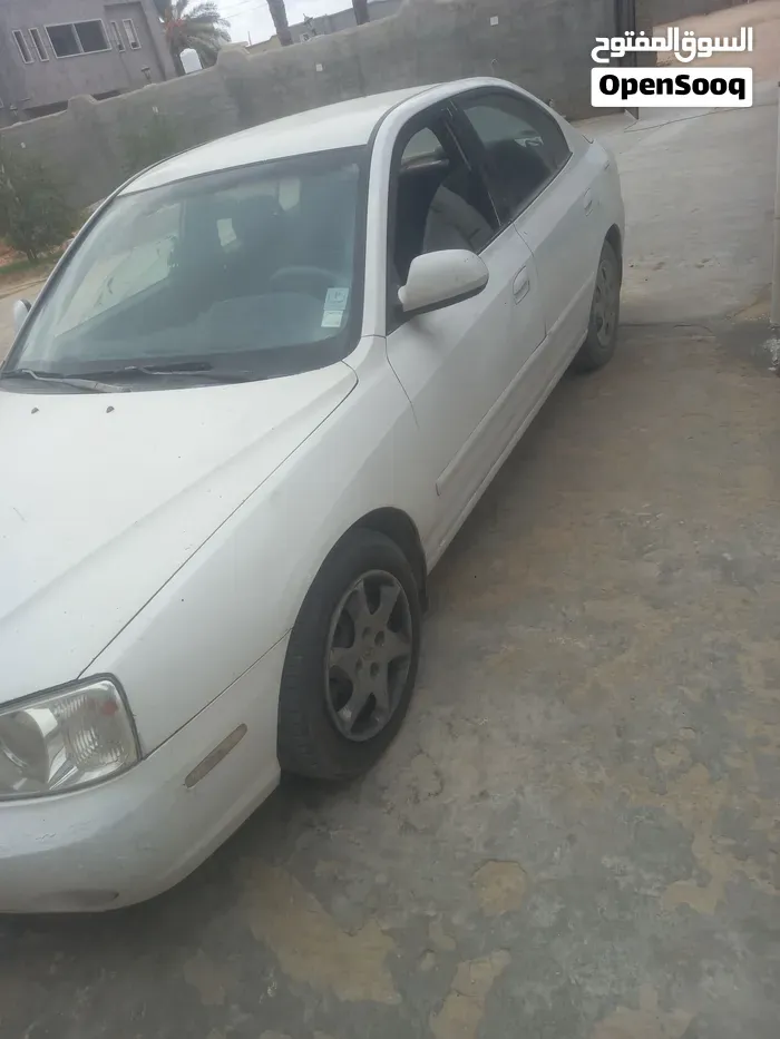 Hyundai Avante 2002 photo 2