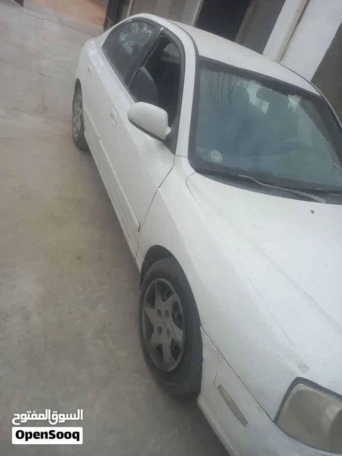 Hyundai Avante 2002 photo 3