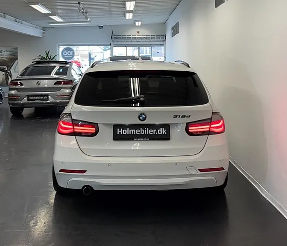 BMW 318D 2015 photo 4