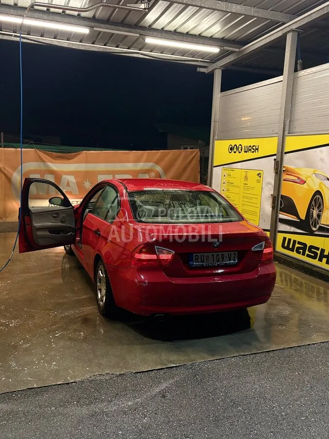 BMW 318I