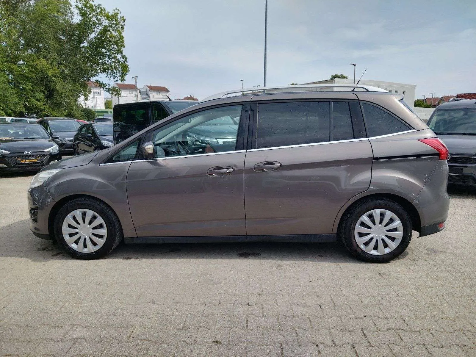 Ford Grand C-Max 2014 photo 2