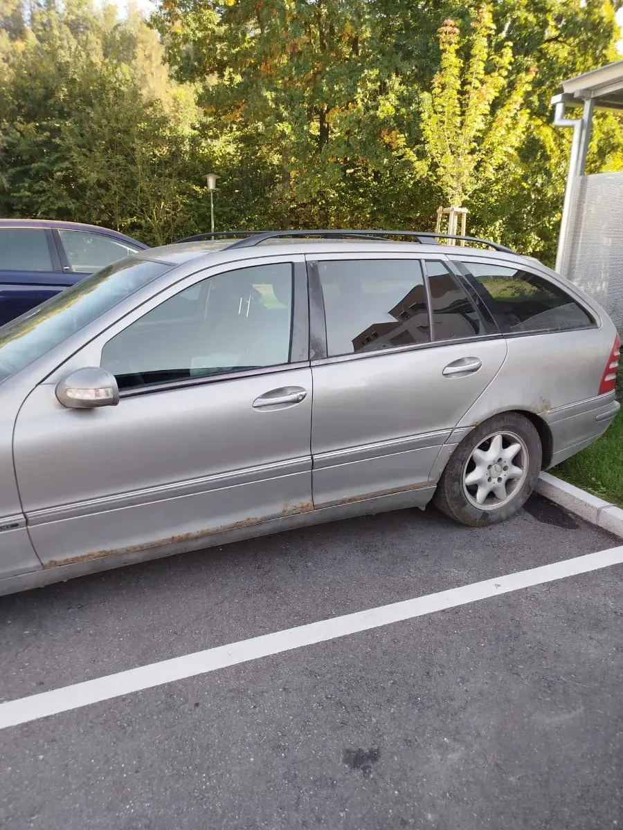 Mercedes-Benz C-Class 2006 photo 3