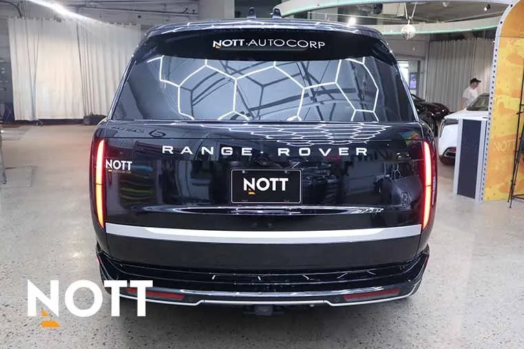 Land Rover Range Rover 2024 photo 3