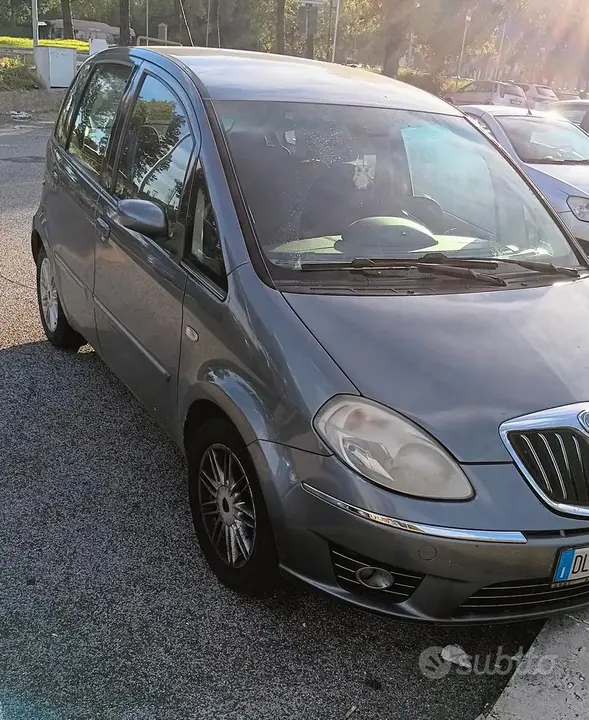 Lancia Musa 2008 photo 2
